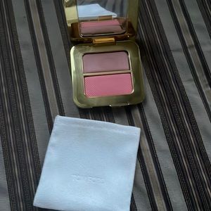 Tom Ford Spring 2022 blush Eclat Nu